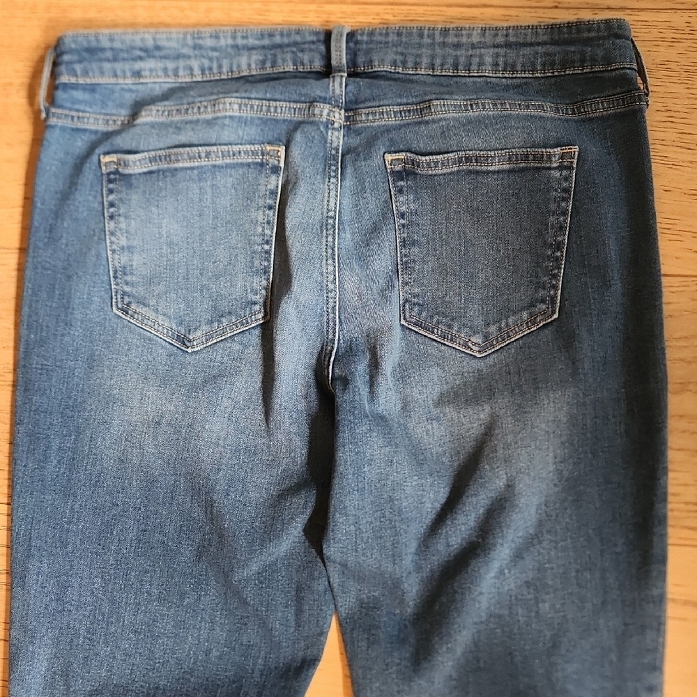 Gap Girlfriend Denim Jeans with Embroidered Flowers - Picture 7 of 10